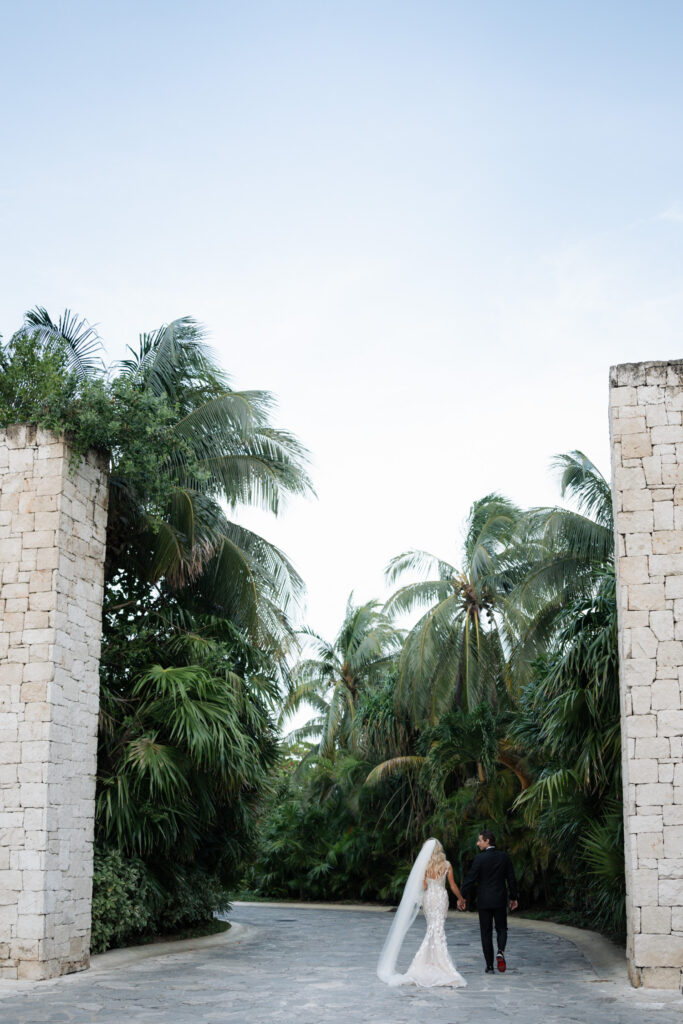 Hochzeitsfotgraf Hochzeitsfotografin Muenchen Italien DestinationWeddingphotographer Loveotherstories 4 683x1024 1