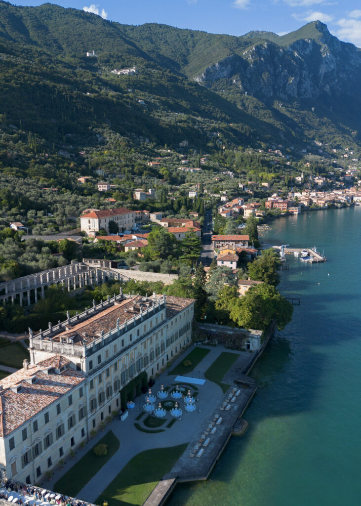 Loveotherstories Weddingphotography DestinationWedding ItalyWedding LakeGarda VillaBettoni 731x1024 1