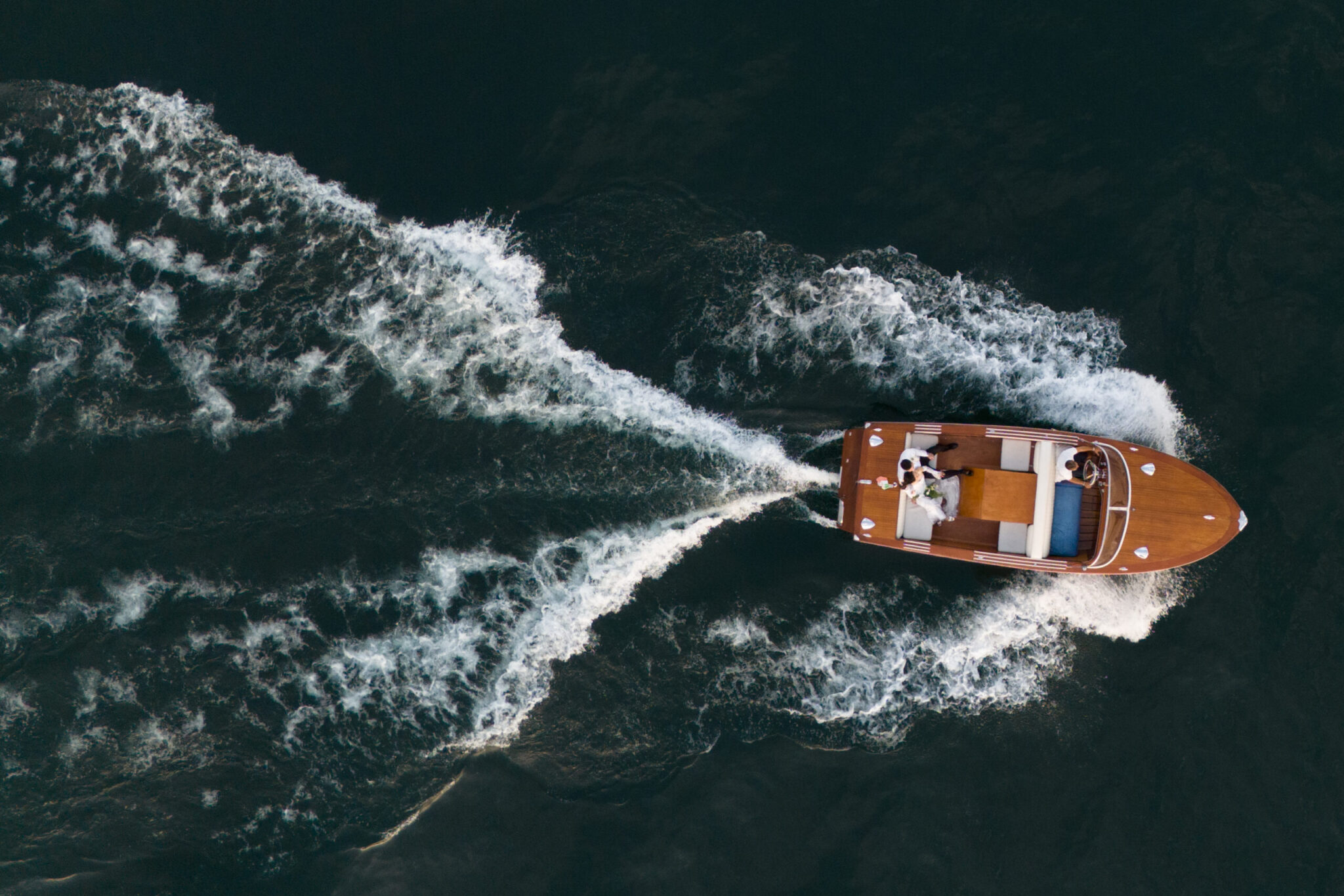 luxury wedding trends 2027 boat ride