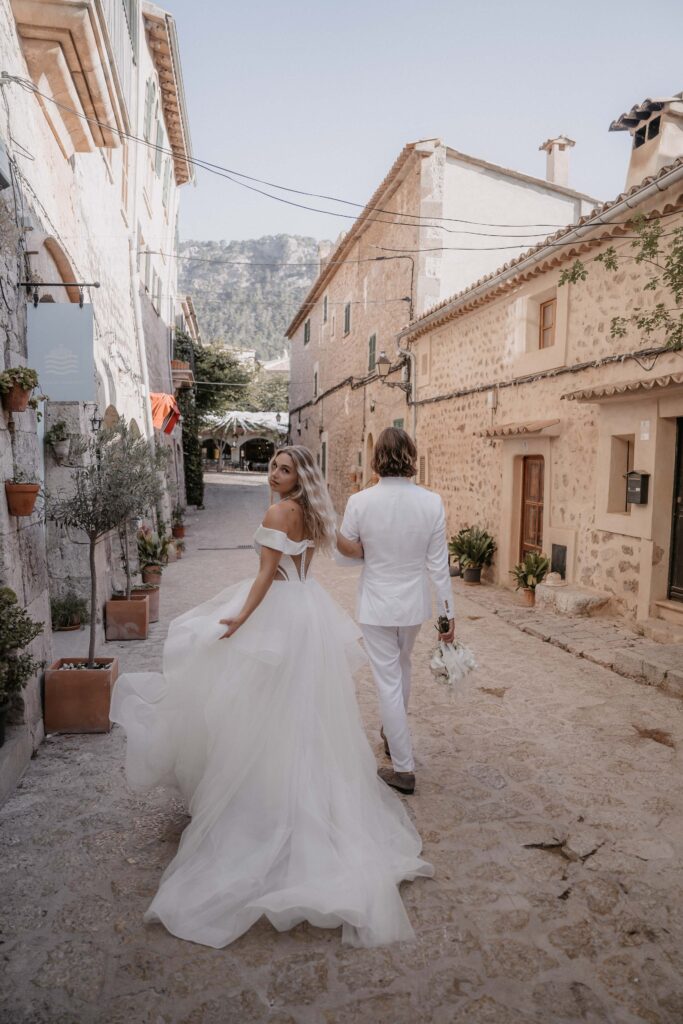 Destination Wedding in Mallorca Son Marroig after wedding shooting