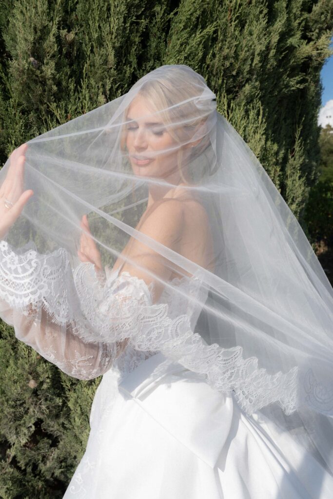 Getting married in Tuscany: The exclusive guide to your luxury Tuscany wedding 35 Bridal Portraits Tuscany Wedding