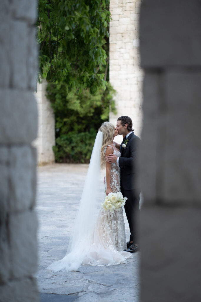 Editorial Wedding Photography: The Trend for Stylish Wedding Photos 33 Newlywed couple portrait at Mexico Wedding in Nizuc Resort & Spa Cancun