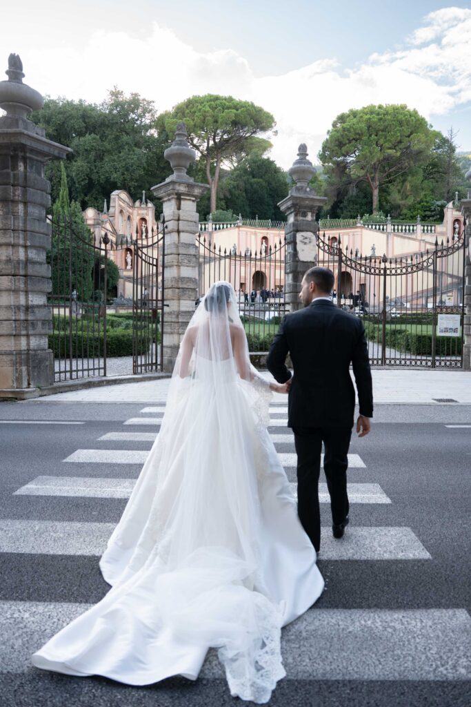 Villa Bettoni Freie Trauung Gardasee Hochzeit Brautpaarshooting